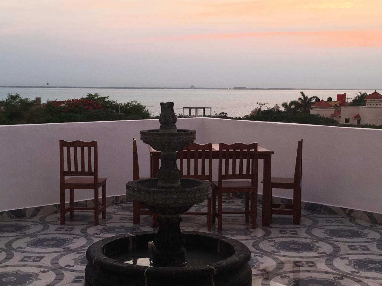 Casa Paloma Blanca Hostel Isla Mujeres Eksteriør billede