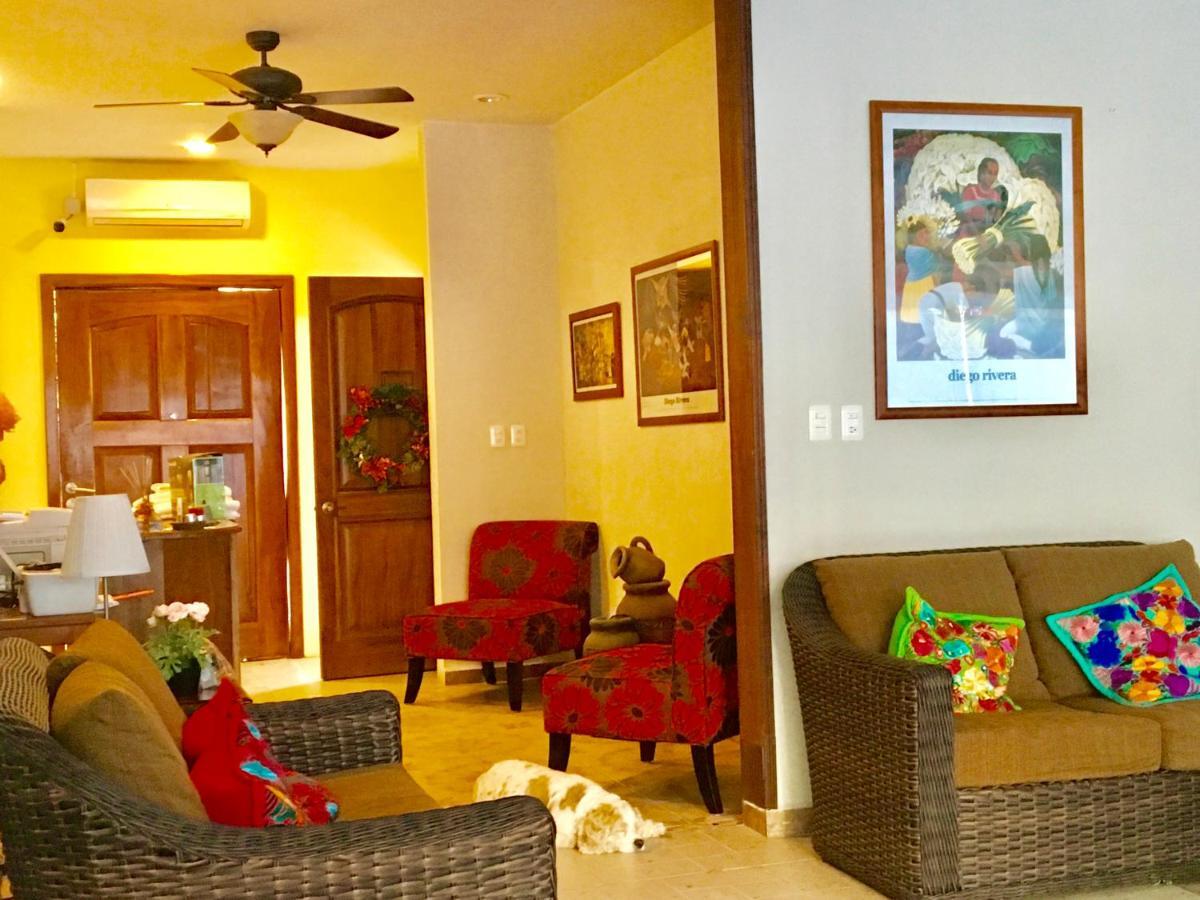 Casa Paloma Blanca Hostel Isla Mujeres Eksteriør billede